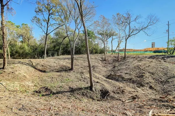 0 Deerwood DR, Houston, TX 77042