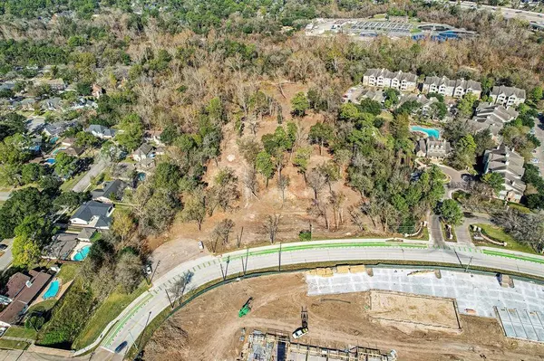 0 Deerwood DR, Houston, TX 77042