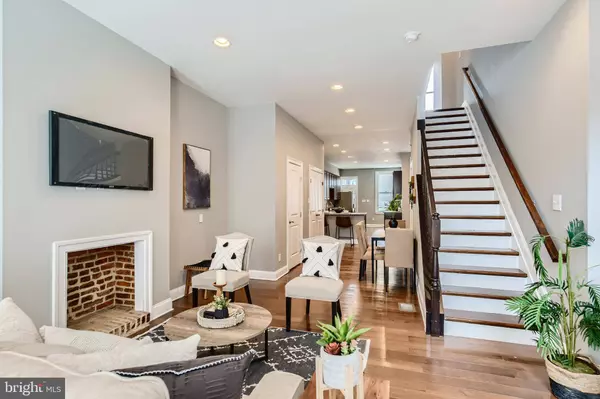 1530 N BROADWAY, Baltimore, MD 21213