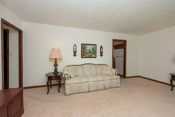 917 Westshire DR, Joliet, IL 60435