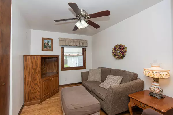 917 Westshire DR, Joliet, IL 60435