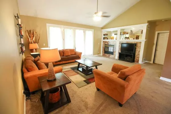 15953 Waterfront CIR, Plainfield, IL 60544