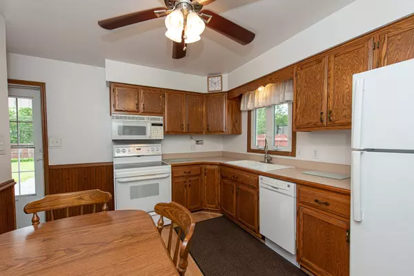 917 Westshire DR, Joliet, IL 60435