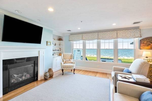 60 Robbins Rd #13, Plymouth, MA 02360