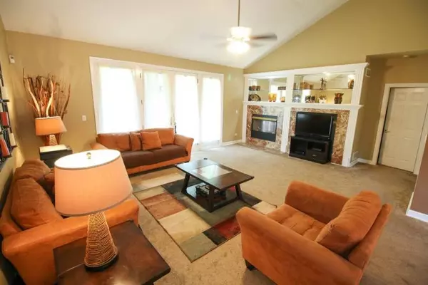 15953 Waterfront CIR, Plainfield, IL 60544