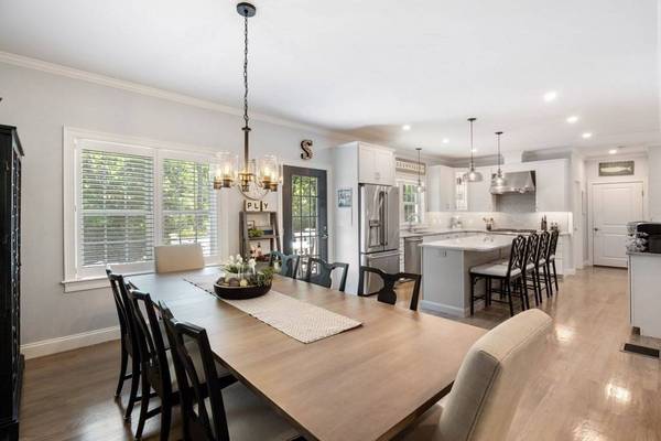 1432 Old Sandwich Rd, Plymouth, MA 02360