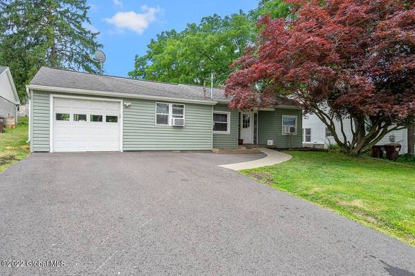 704 New Salem rd, Voorheesville, NY 12186