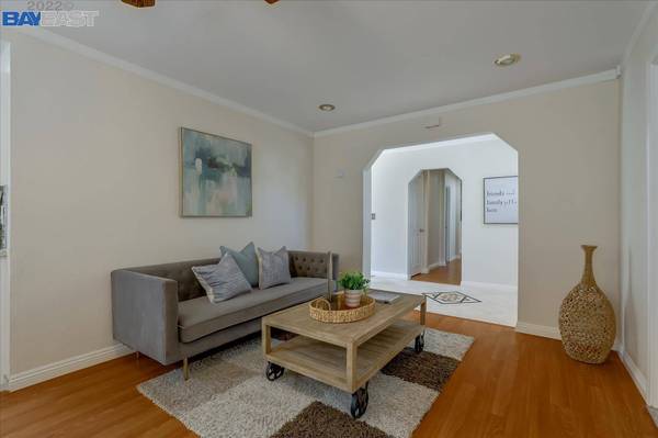 5269 Bristol Pl, Newark, CA 94560