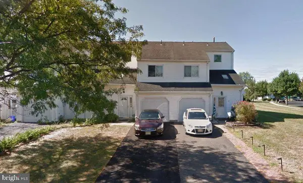 2 NUTMEG DR, Lumberton, NJ 08048