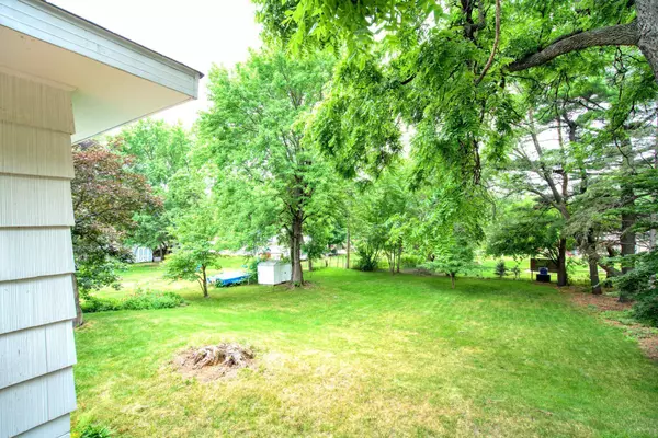 2548 Westview TER, Minnetonka, MN 55305