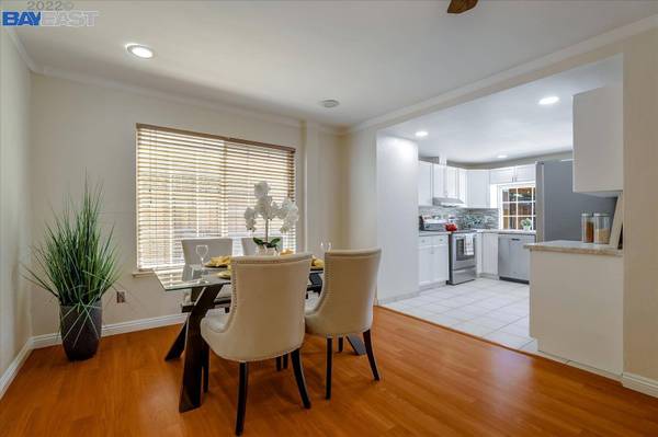 5269 Bristol Pl, Newark, CA 94560