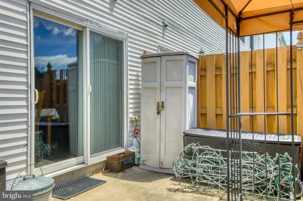 2 NUTMEG DR, Lumberton, NJ 08048