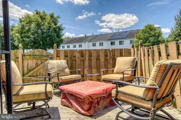 2 NUTMEG DR, Lumberton, NJ 08048