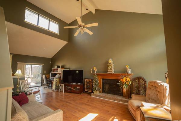 816 Cedar Ridge Drive, Little Rock, AR 72211