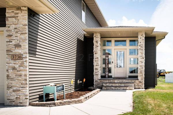 3736 16TH Street S, Moorhead, MN 56560