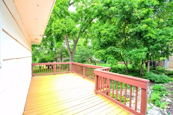 2548 Westview TER, Minnetonka, MN 55305