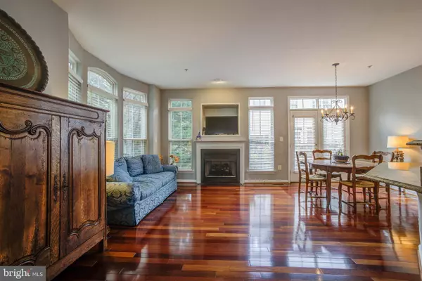 103 CAMERON STATION BLVD, Alexandria, VA 22304