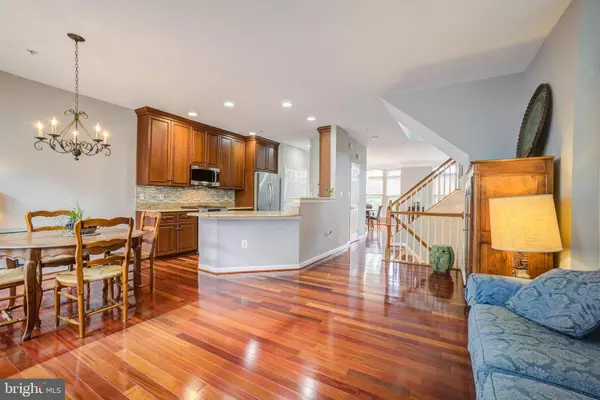 103 CAMERON STATION BLVD, Alexandria, VA 22304