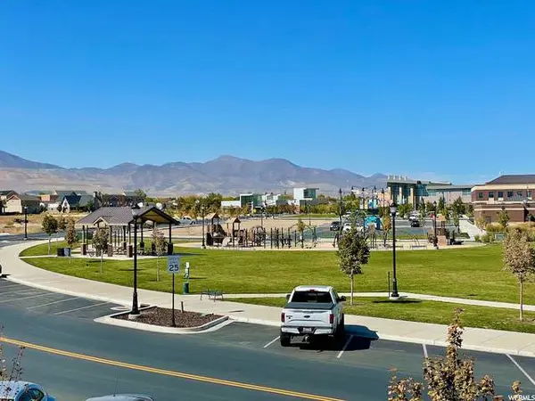 5208 W CANNAVALE DR #D201, Herriman, UT 84096