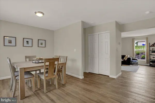 1627 LOWELL LN, New Cumberland, PA 17070