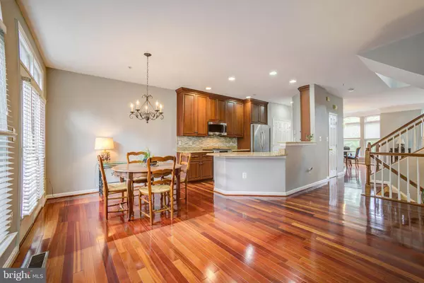 103 CAMERON STATION BLVD, Alexandria, VA 22304