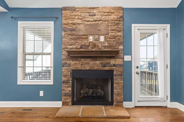 2342 Button Dr, Clarksville, TN 37040