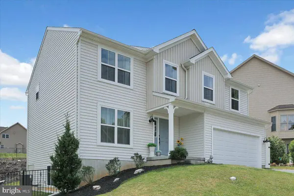 1627 LOWELL LN, New Cumberland, PA 17070