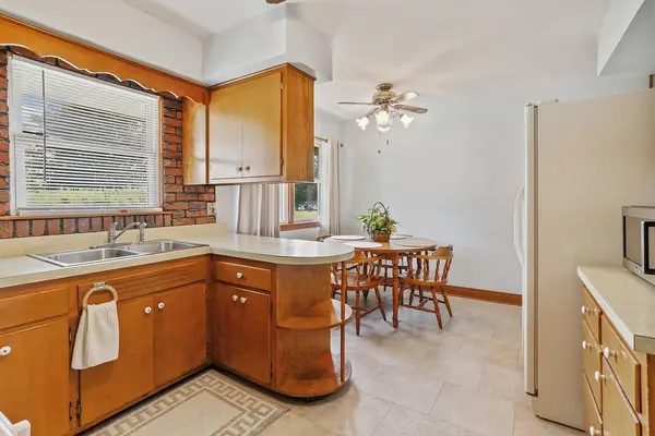 925 Maryville DR, Lockport, IL 60441