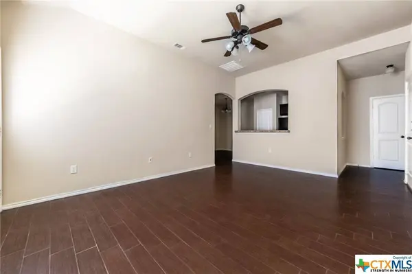 302 Rosalie DR, New Braunfels, TX 78130
