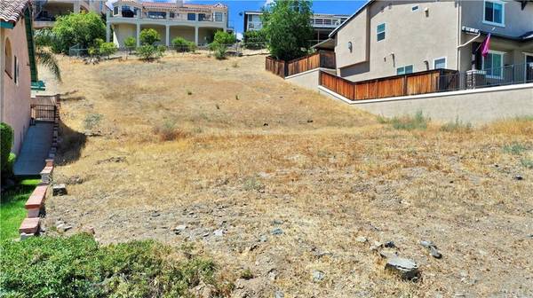 22161 Vacation DR, Canyon Lake, CA 92587