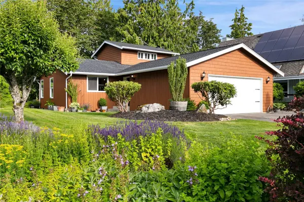 1804 Silver Beach RD