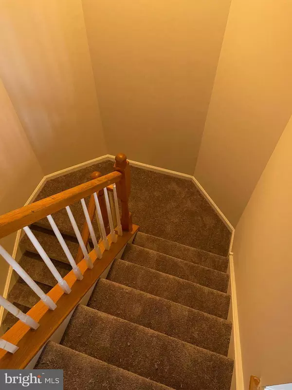 64 BUCKINGHAM PL, Cherry Hill, NJ 08003