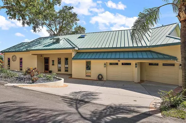 330 LAKE DORA RD, Mount Dora, FL 32757