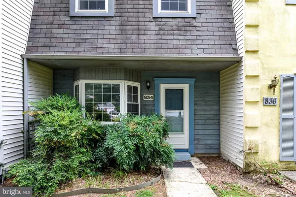 834 WOODCREST DR, Dover, DE 19904