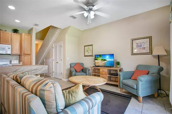 2412 CARAVELLE CIR, Kissimmee, FL 34746