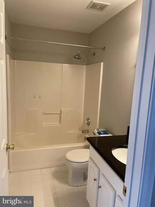 64 BUCKINGHAM PL, Cherry Hill, NJ 08003