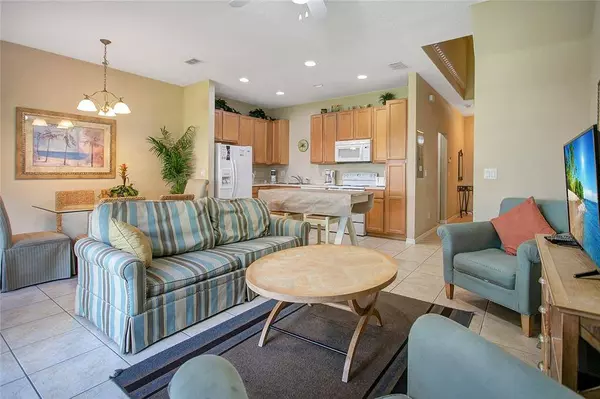 2412 CARAVELLE CIR, Kissimmee, FL 34746