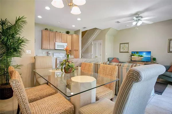 2412 CARAVELLE CIR, Kissimmee, FL 34746