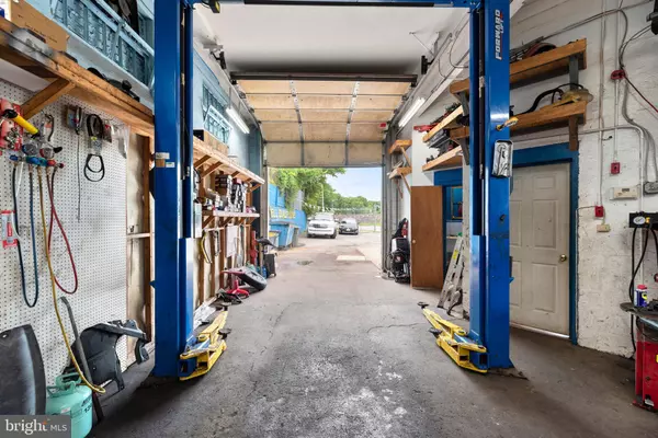 2311 BELAIR RD, Baltimore, MD 21213