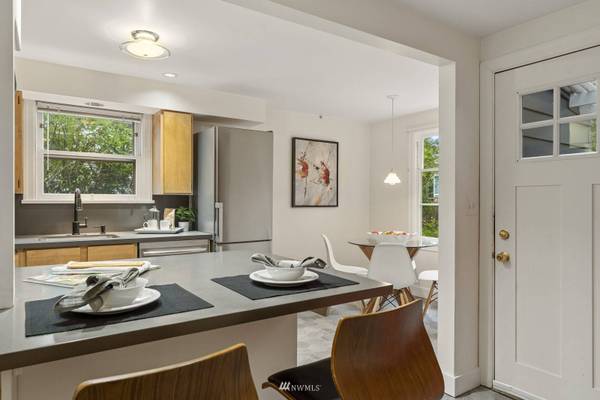 9248 Evanston AVE N, Seattle, WA 98103