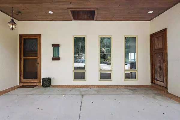 330 LAKE DORA RD, Mount Dora, FL 32757