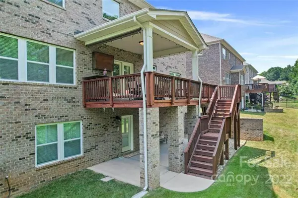 401 Waterlynn RD, Mooresville, NC 28115