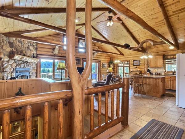 5703 PINE LAKE RD, Sugar Camp, WI 54501