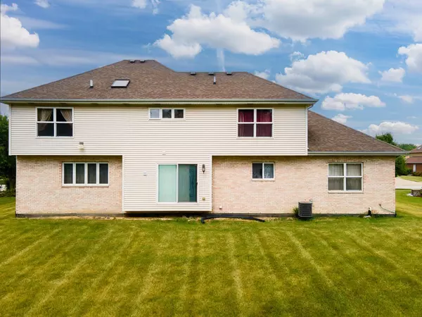 15165 Woodland Drive, South Holland, IL 60473