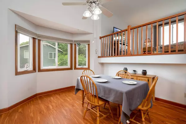 7871 Ranchview LN N, Maple Grove, MN 55311