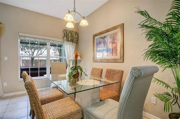 2412 CARAVELLE CIR, Kissimmee, FL 34746