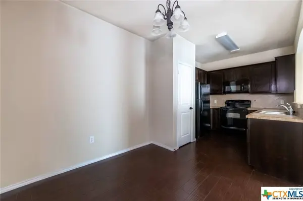 302 Rosalie DR, New Braunfels, TX 78130