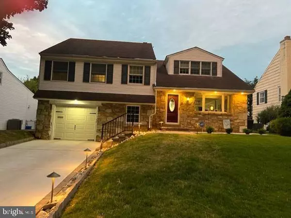 2819 WINCHESTER AVE, Philadelphia, PA 19136