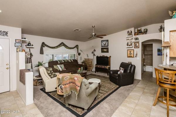 3737 Chesapeake Blvd, Lake Havasu City, AZ 86406