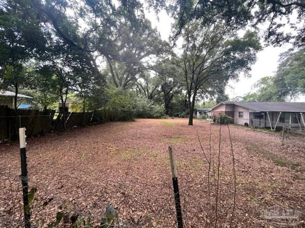 3907 W Avery St, Pensacola, FL 32505